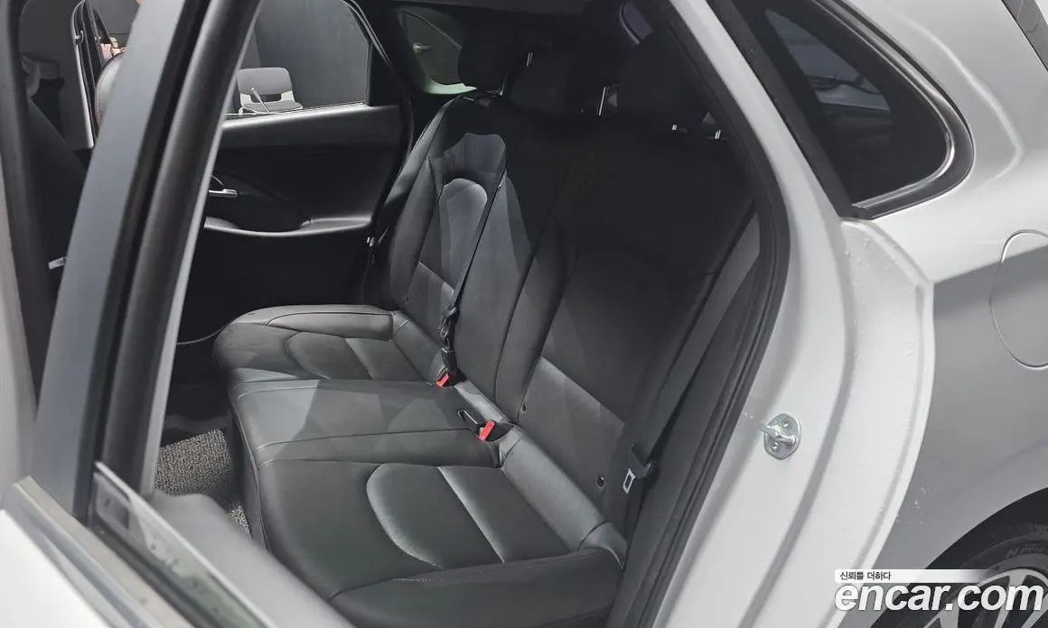 Hyundai i30 2018 1.4 автомат (гидро), фото 18