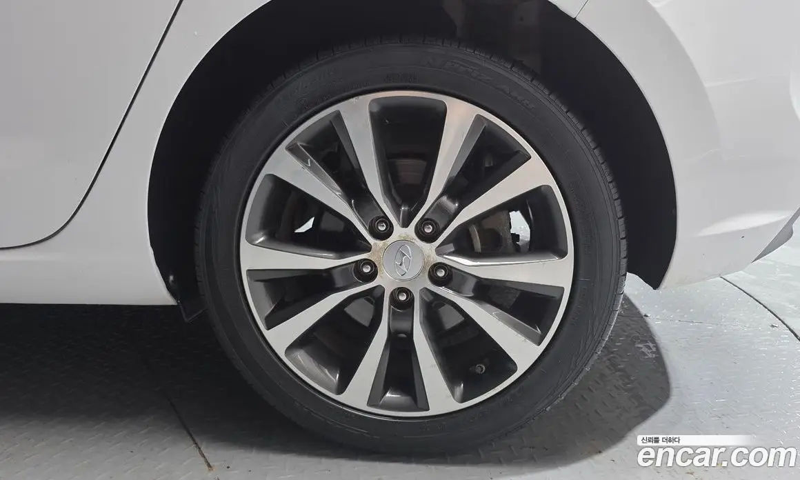 Hyundai i30 2018 1.4 автомат (гидро), фото 7