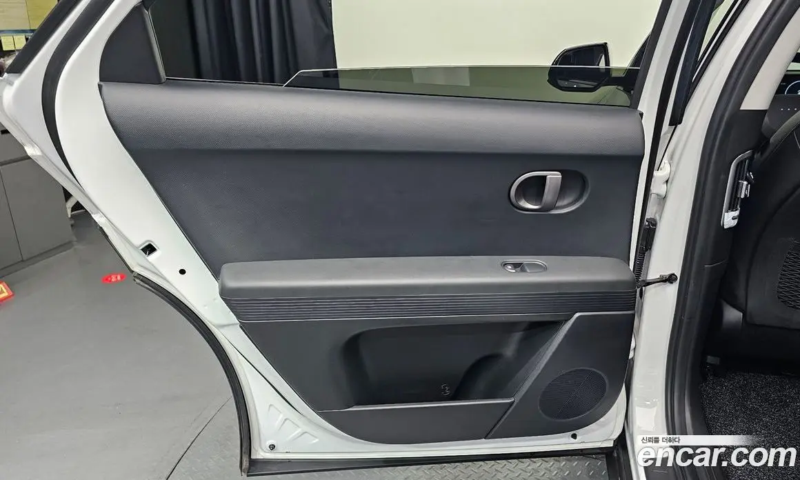 Hyundai Ioniq 5 2025 0.1 автомат (гидро), фото 15 Hyundai Ioniq 5 2025 0.1 автомат (гидро), фото 15