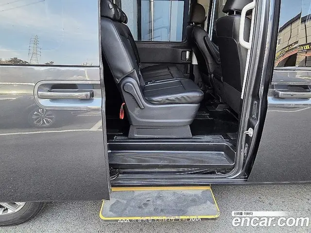 Hyundai Staria 2021 2.2 автомат (гидро), миниатюра 9 Hyundai Staria 2021 2.2 автомат (гидро), миниатюра 9