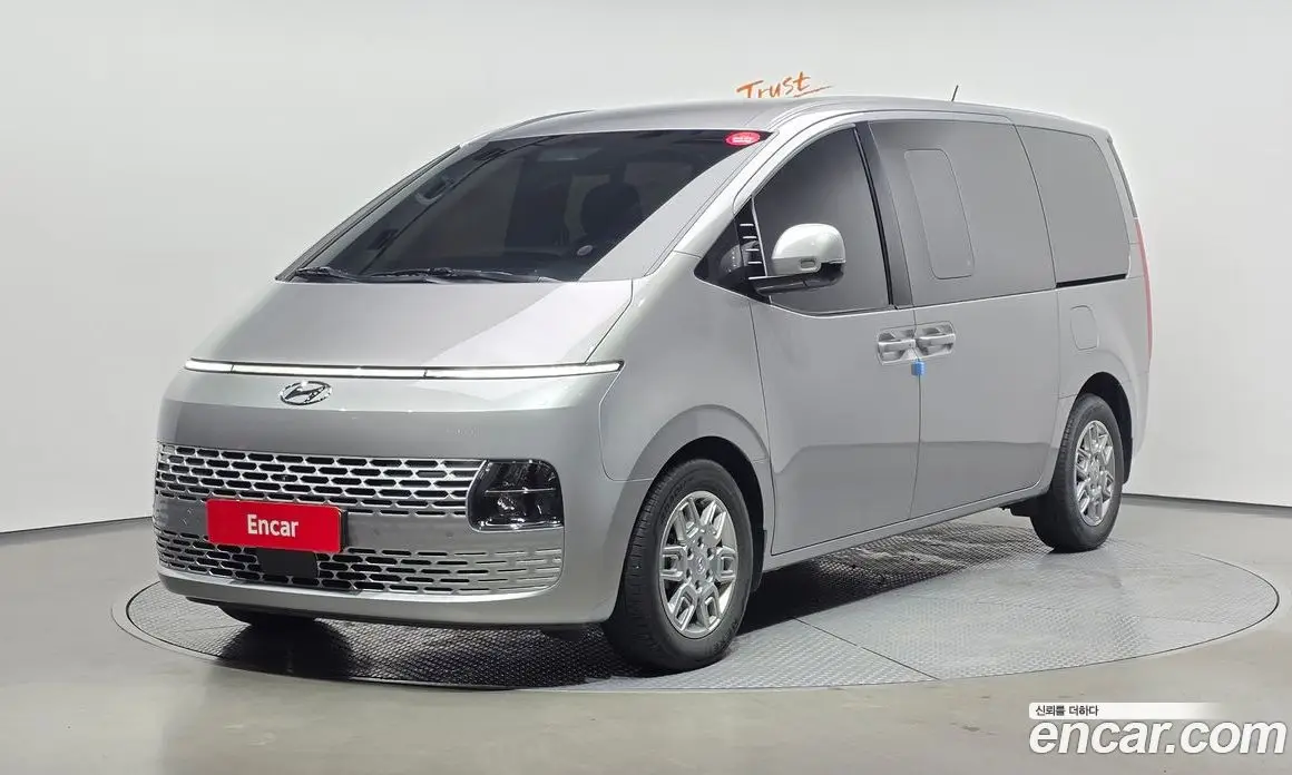 Hyundai Staria 2023 3.5 автомат (гидро), фото 1 Hyundai Staria 2023 3.5 автомат (гидро), фото 1