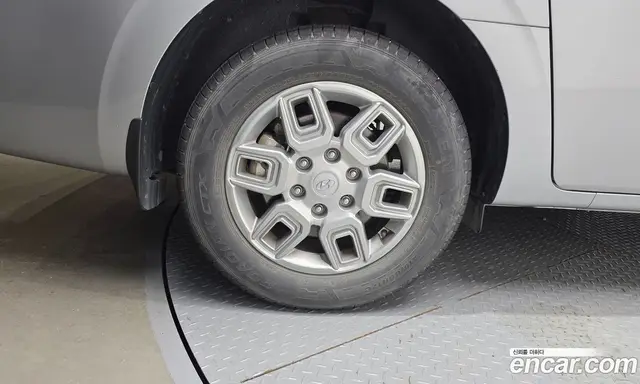 Hyundai Staria 2023 3.5 автомат (гидро), миниатюра 5 Hyundai Staria 2023 3.5 автомат (гидро), миниатюра 5