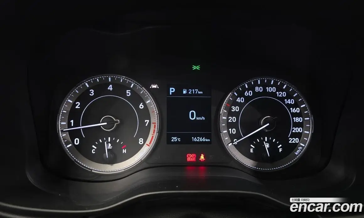 Hyundai Venue 2021 1.6 автомат (гидро), фото 11