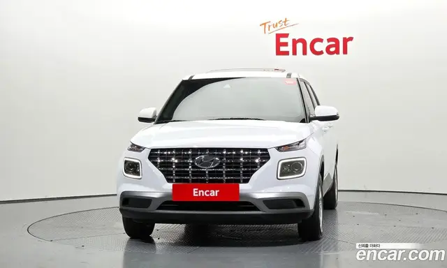 Hyundai Venue 2021 1.6 автомат (гидро), миниатюра 3