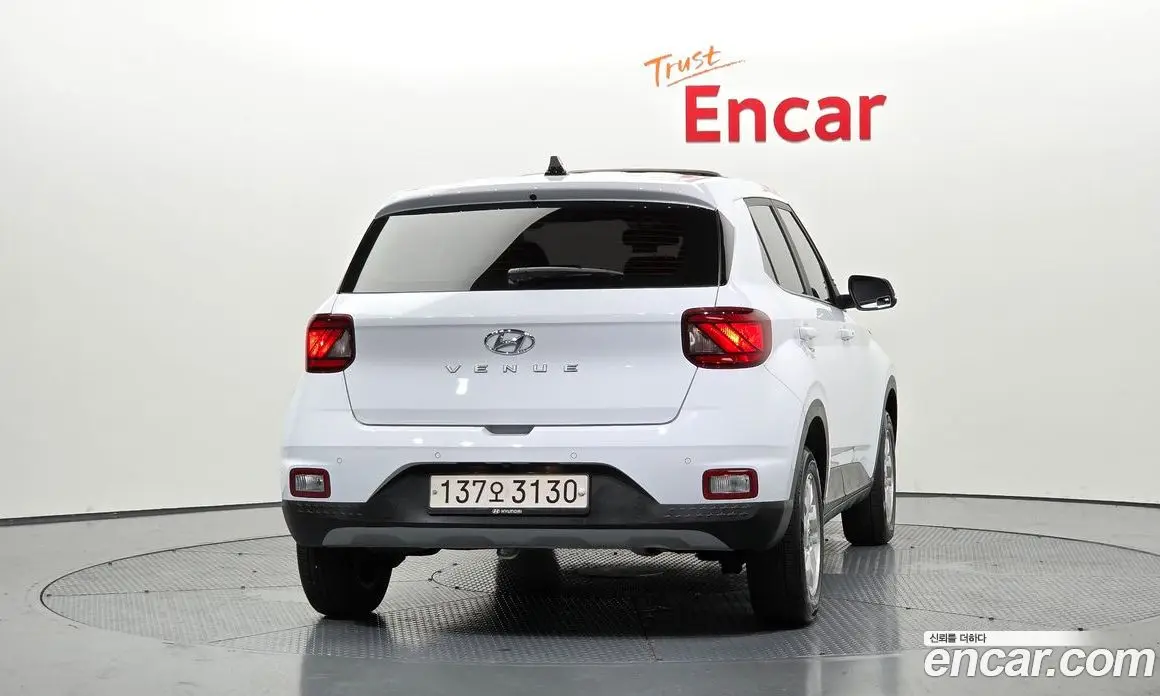 Hyundai Venue 2021 1.6 автомат (гидро), фото 4