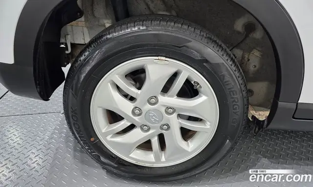 Hyundai Venue 2021 1.6 автомат (гидро), миниатюра 5