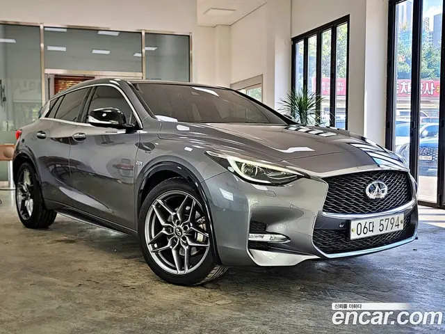 Infiniti Q30, 2017, 33 000 км Infiniti Q30, 2017, 33 000 км