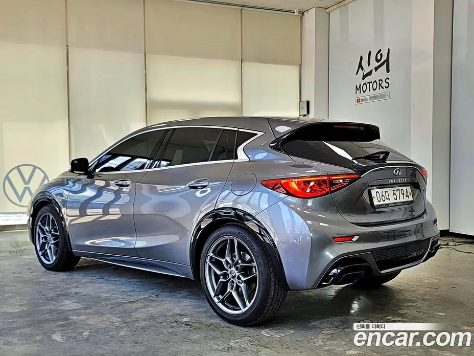 Infiniti Q30 2017 2.0 автомат (гидро), фото 2 Infiniti Q30 2017 2.0 автомат (гидро), фото 2