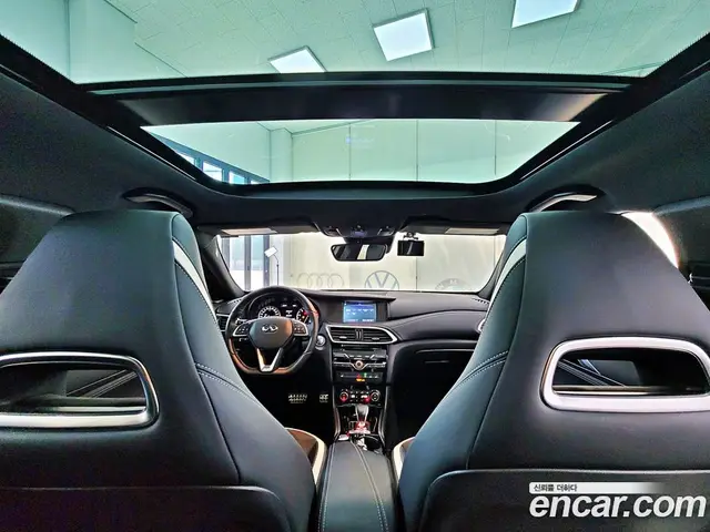 Infiniti Q30 2017 2.0 автомат (гидро), миниатюра 11 Infiniti Q30 2017 2.0 автомат (гидро), миниатюра 11