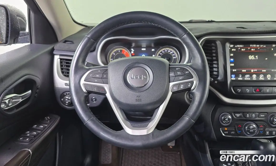 Jeep Cherokee 2016 2.2 автомат (гидро), фото 12 Jeep Cherokee 2016 2.2 автомат (гидро), фото 12