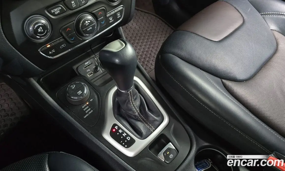 Jeep Cherokee 2016 2.2 автомат (гидро), фото 9 Jeep Cherokee 2016 2.2 автомат (гидро), фото 9