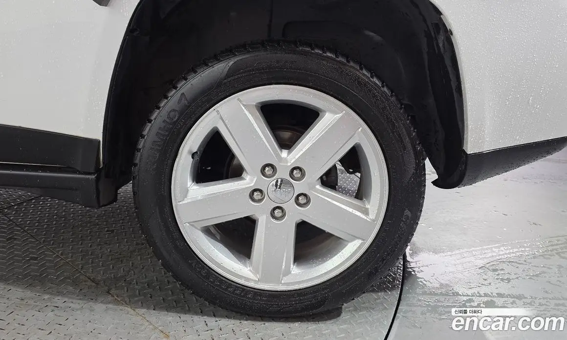 Jeep Compass 2012 2.4 автомат (гидро), фото 5 Jeep Compass 2012 2.4 автомат (гидро), фото 5