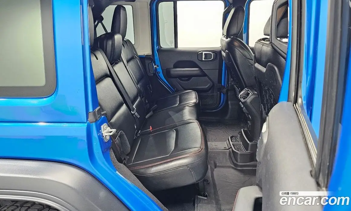 Jeep Wrangler 2023 2.0 автомат (гидро), фото 11