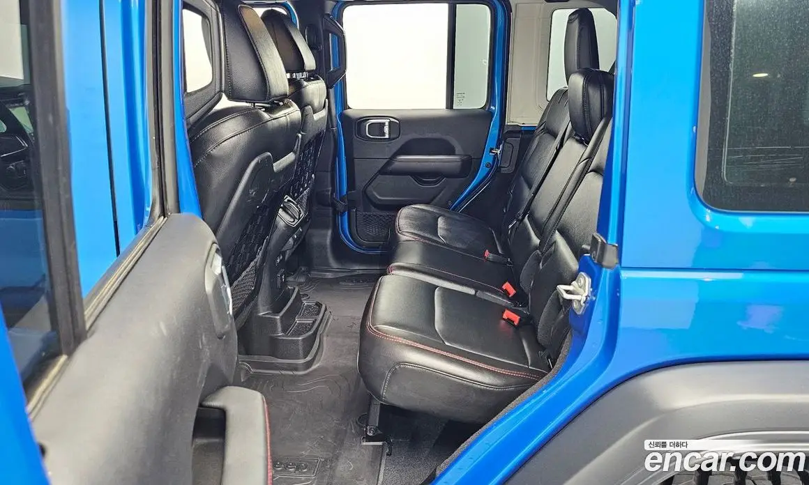 Jeep Wrangler 2023 2.0 автомат (гидро), фото 18