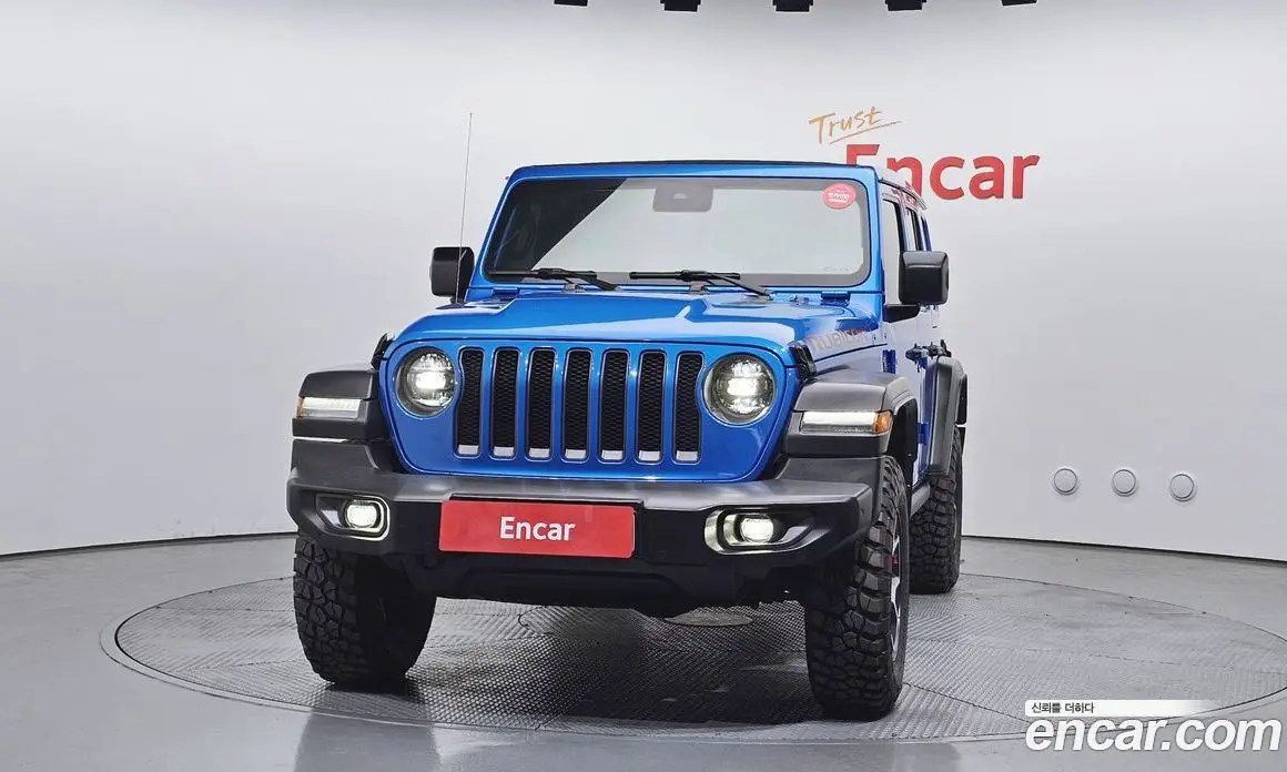 Jeep Wrangler 2023 2.0 автомат (гидро), фото 3