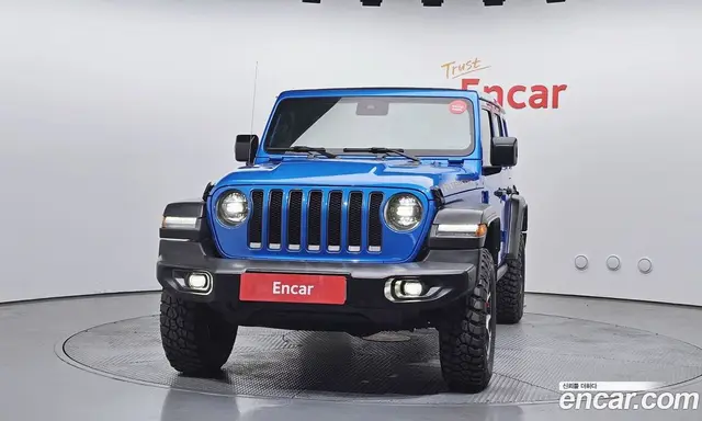 Jeep Wrangler 2023 2.0 автомат (гидро), миниатюра 3