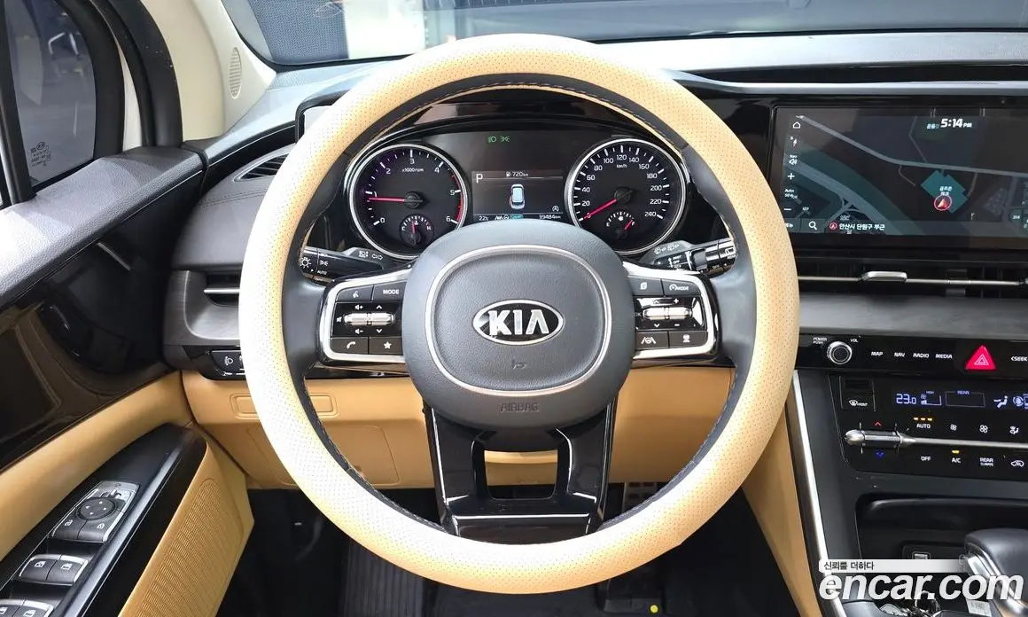 Kia Carnival 2021 2.2 автомат (гидро), фото 14 Kia Carnival 2021 2.2 автомат (гидро), фото 14