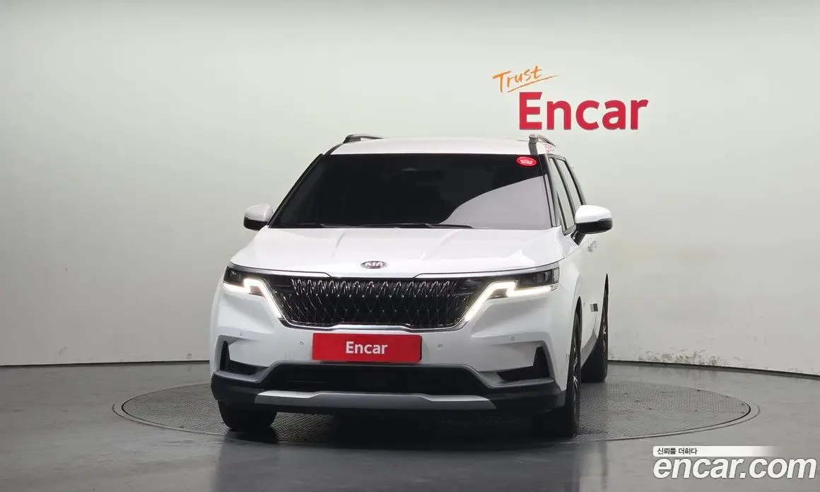 Kia Carnival 2021 2.2 автомат (гидро), фото 3 Kia Carnival 2021 2.2 автомат (гидро), фото 3
