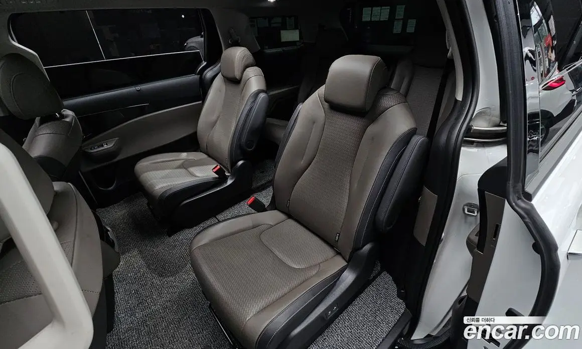 Kia Carnival 2024 1.6 автомат (гидро), фото 16 Kia Carnival 2024 1.6 автомат (гидро), фото 16