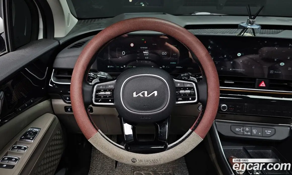 Kia Carnival 2024 1.6 автомат (гидро), фото 18 Kia Carnival 2024 1.6 автомат (гидро), фото 18