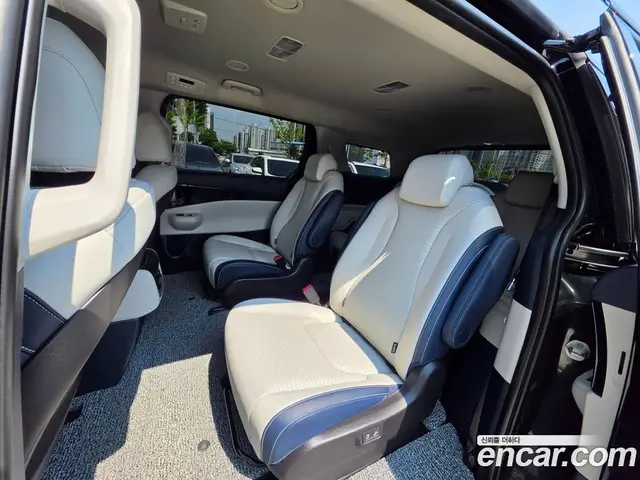 Kia Carnival 2025 1.6 автомат (гидро), миниатюра 12