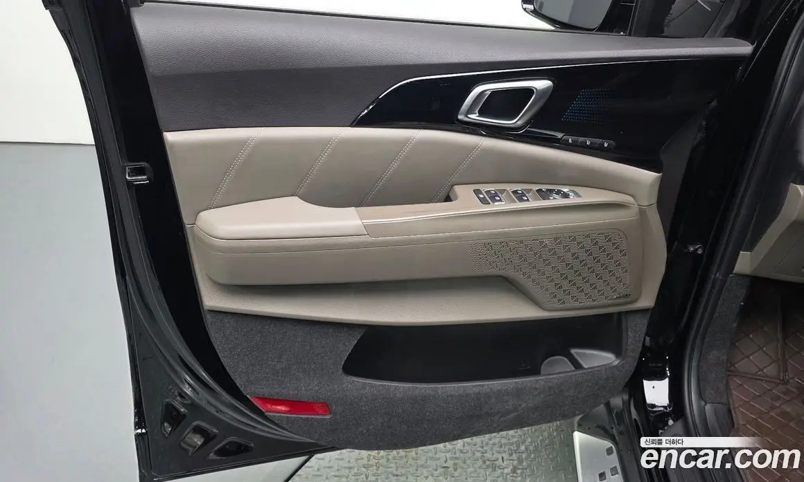 Kia Carnival 2025 1.6 автомат (гидро), фото 14 Kia Carnival 2025 1.6 автомат (гидро), фото 14