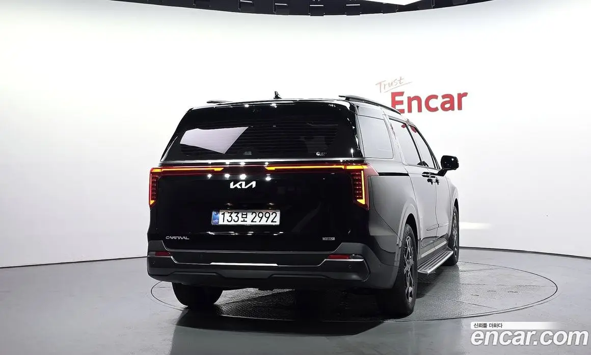 Kia Carnival 2025 1.6 автомат (гидро), фото 4 Kia Carnival 2025 1.6 автомат (гидро), фото 4