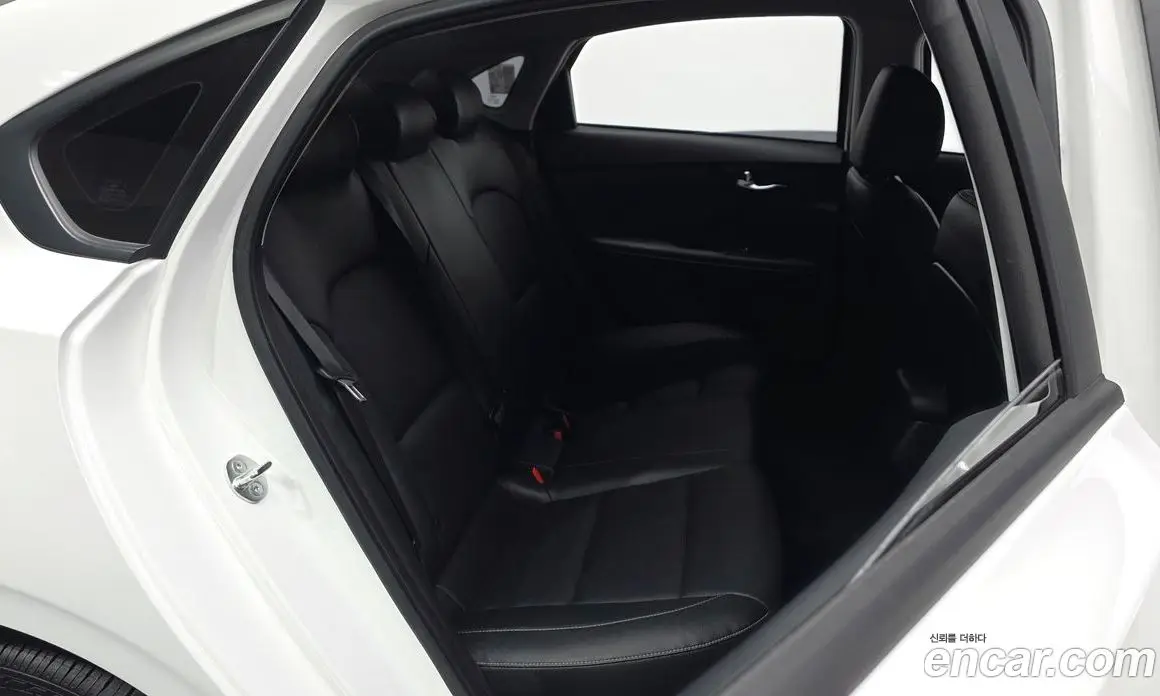 Kia K3 2023 1.6 автомат (гидро), фото 11 Kia K3 2023 1.6 автомат (гидро), фото 11