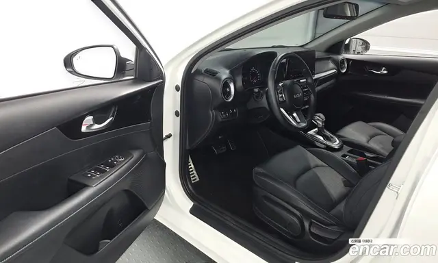 Kia K3 2023 1.6 автомат (гидро), миниатюра 10 Kia K3 2023 1.6 автомат (гидро), миниатюра 10