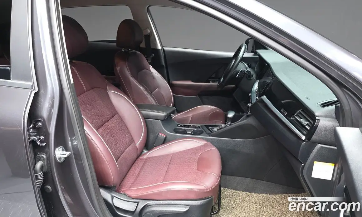 Kia Niro 2021 1.6 автомат (гидро), фото 17 Kia Niro 2021 1.6 автомат (гидро), фото 17