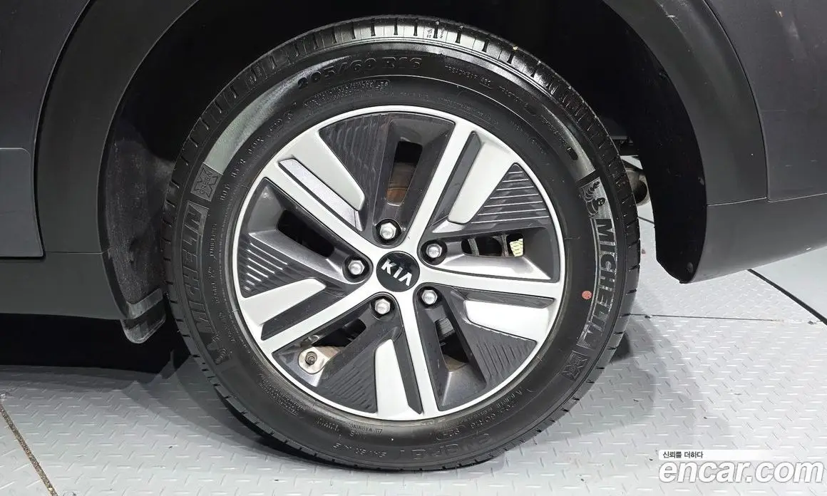 Kia Niro 2021 1.6 автомат (гидро), фото 7 Kia Niro 2021 1.6 автомат (гидро), фото 7
