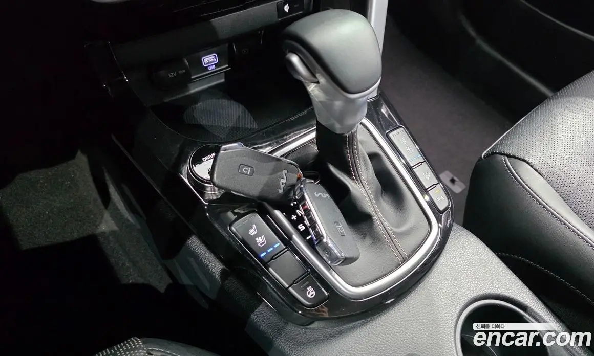 Kia Seltos 2022 1.6 автомат (гидро), фото 12 Kia Seltos 2022 1.6 автомат (гидро), фото 12