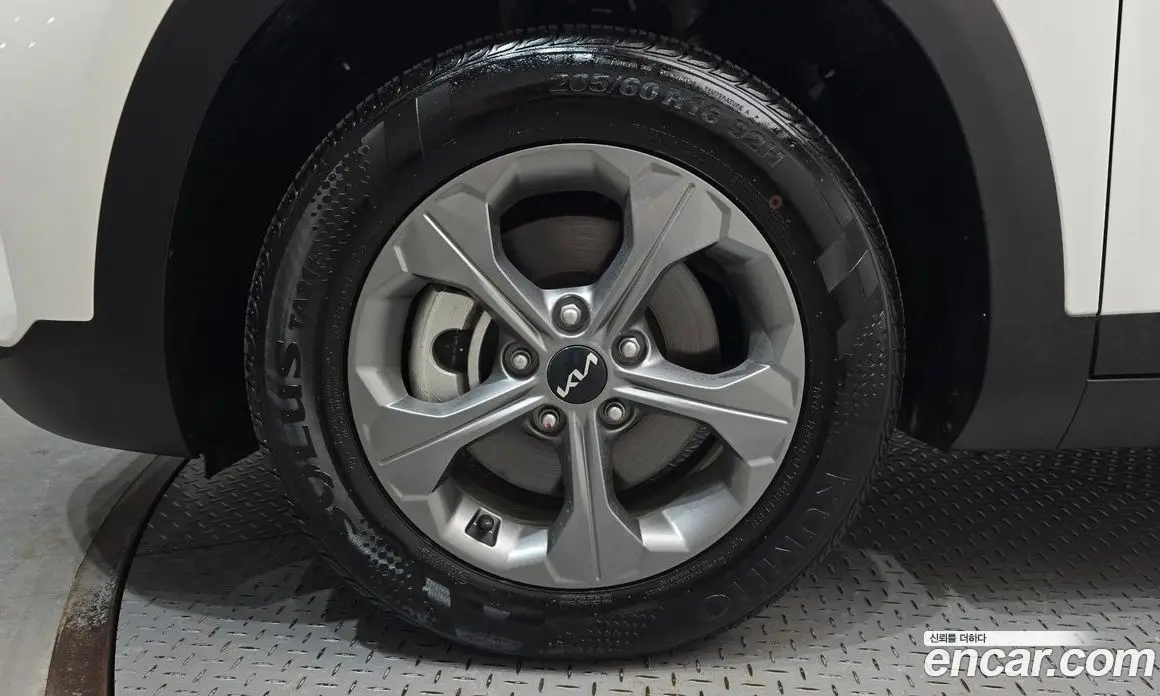 Kia Seltos 2024 1.6 автомат (гидро), фото 5 Kia Seltos 2024 1.6 автомат (гидро), фото 5