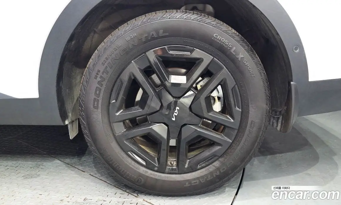 Kia Sorento 2024 1.6 автомат (гидро), фото 7 Kia Sorento 2024 1.6 автомат (гидро), фото 7
