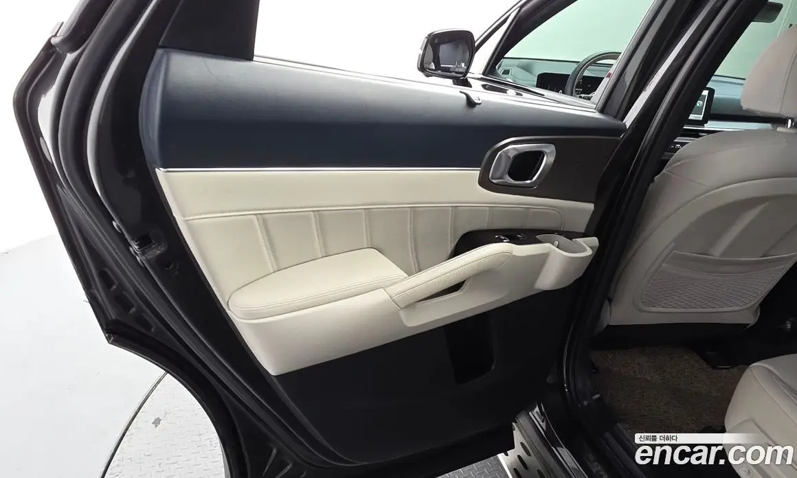 Kia Sorento 2024 1.6 автомат (гидро), фото 15 Kia Sorento 2024 1.6 автомат (гидро), фото 15