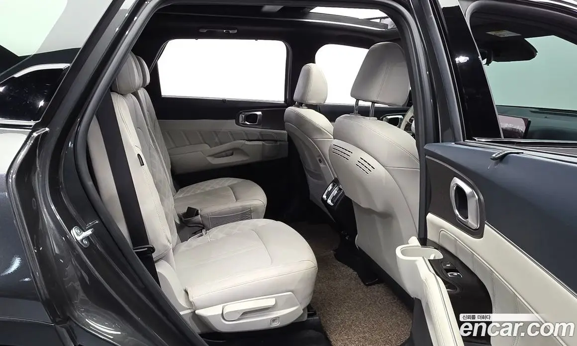 Kia Sorento 2024 1.6 автомат (гидро), фото 18 Kia Sorento 2024 1.6 автомат (гидро), фото 18