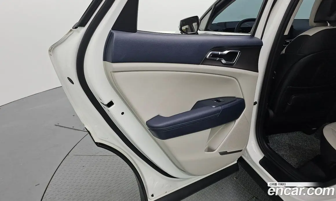 Kia Sportage 2025 1.6 автомат (гидро), фото 15 Kia Sportage 2025 1.6 автомат (гидро), фото 15
