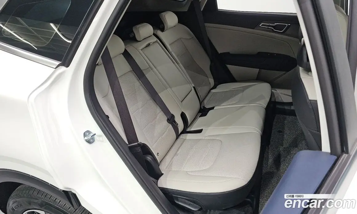 Kia Sportage 2025 1.6 автомат (гидро), фото 17 Kia Sportage 2025 1.6 автомат (гидро), фото 17