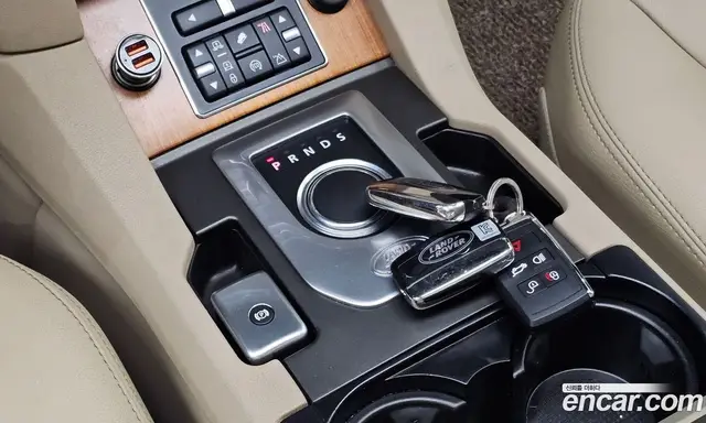 Land Rover Discovery 2014 3.0 автомат (гидро), миниатюра 9 Land Rover Discovery 2014 3.0 автомат (гидро), миниатюра 9