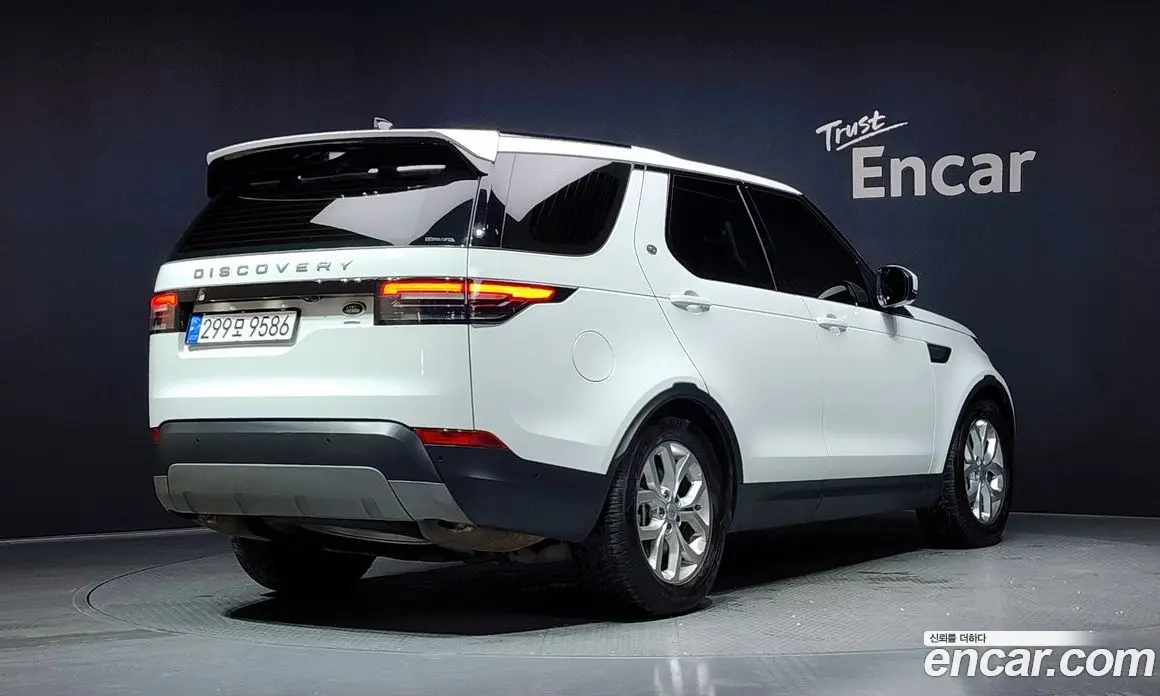 Land Rover Discovery 2019 3.0 автомат (гидро), фото 2 Land Rover Discovery 2019 3.0 автомат (гидро), фото 2