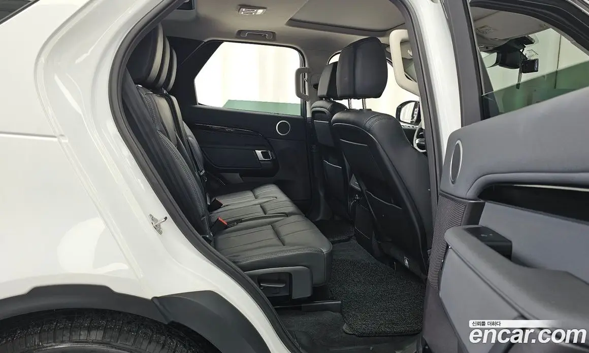Land Rover Discovery 2019 3.0 автомат (гидро), фото 18 Land Rover Discovery 2019 3.0 автомат (гидро), фото 18