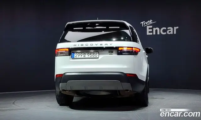 Land Rover Discovery 2019 3.0 автомат (гидро), миниатюра 4 Land Rover Discovery 2019 3.0 автомат (гидро), миниатюра 4