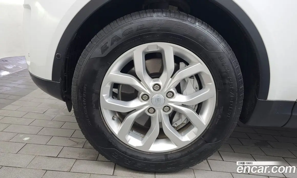 Land Rover Discovery 2019 3.0 автомат (гидро), фото 5 Land Rover Discovery 2019 3.0 автомат (гидро), фото 5