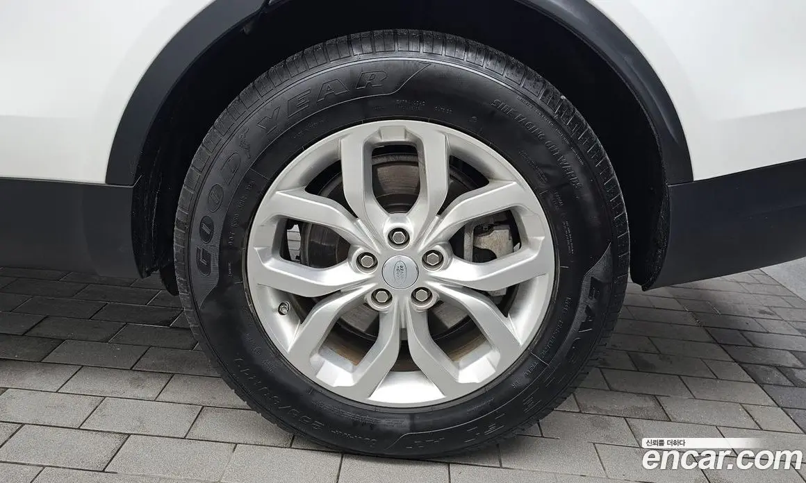 Land Rover Discovery 2019 3.0 автомат (гидро), фото 7 Land Rover Discovery 2019 3.0 автомат (гидро), фото 7
