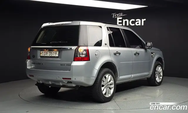 Land Rover Freelander 2012 2.2 автомат (гидро), миниатюра 2 Land Rover Freelander 2012 2.2 автомат (гидро), миниатюра 2