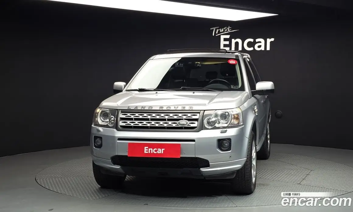 Land Rover Freelander 2012 2.2 автомат (гидро), фото 3 Land Rover Freelander 2012 2.2 автомат (гидро), фото 3