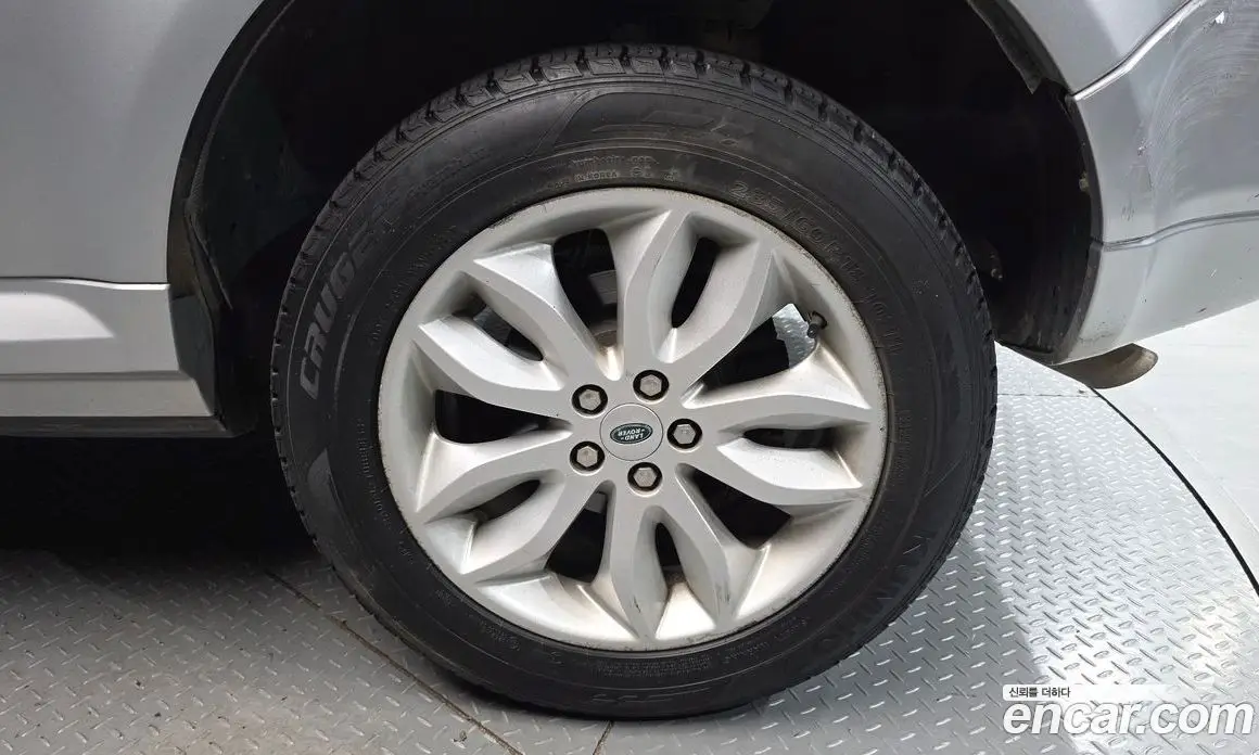 Land Rover Freelander 2012 2.2 автомат (гидро), фото 5 Land Rover Freelander 2012 2.2 автомат (гидро), фото 5