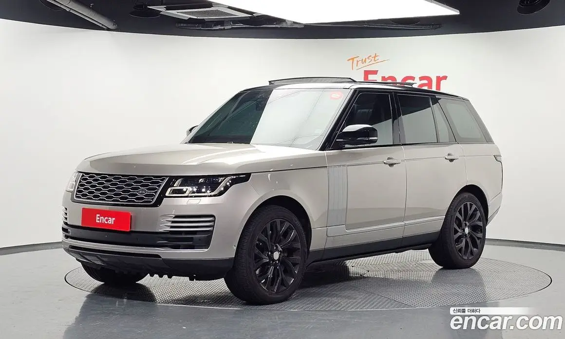 Land Rover Range Rover 2018 4.4 автомат (гидро), фото 1 Land Rover Range Rover 2018 4.4 автомат (гидро), фото 1