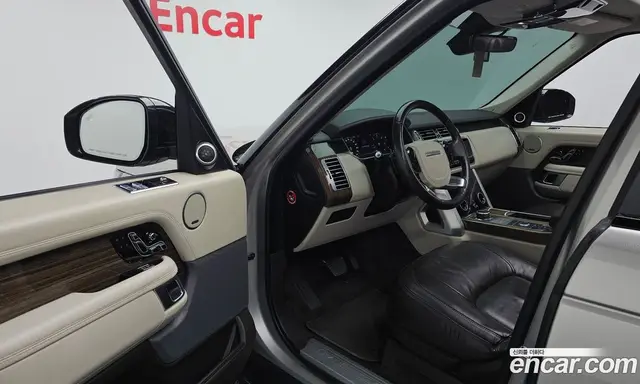 Land Rover Range Rover 2018 4.4 автомат (гидро), миниатюра 10 Land Rover Range Rover 2018 4.4 автомат (гидро), миниатюра 10