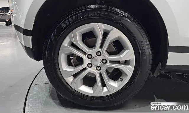 Land Rover Range Rover Evoque 2019 2.0 автомат (гидро), миниатюра 6 Land Rover Range Rover Evoque 2019 2.0 автомат (гидро), миниатюра 6